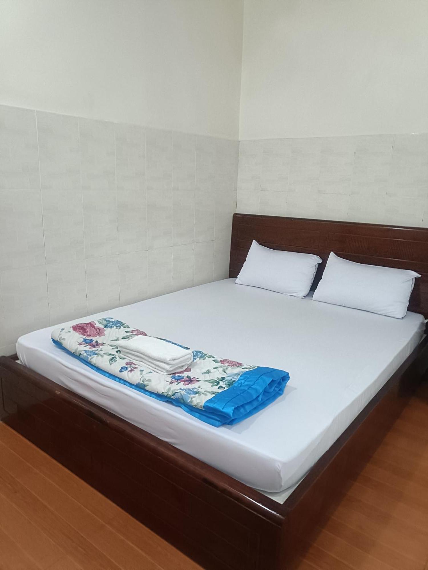 Hotel Phuong Linh Ho Chi Minh City Exterior photo